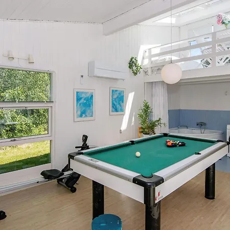 Luxury Retreat In Lodbjerg - By Traum Nyaraló Nørby